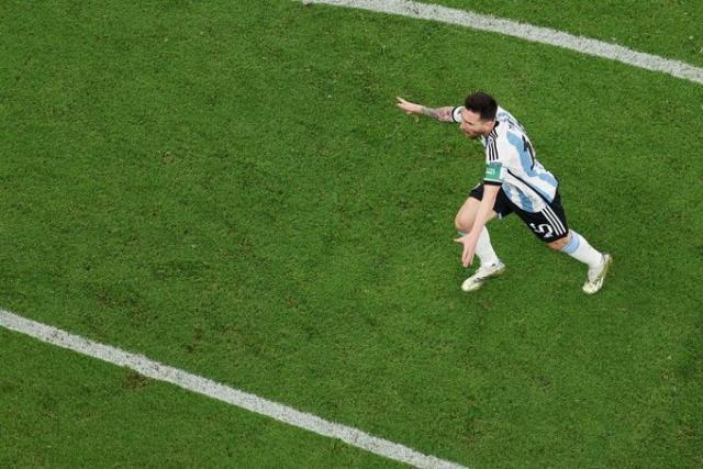 1669501879904011525.jpg FihHcrrUcAAEf8s.jpg